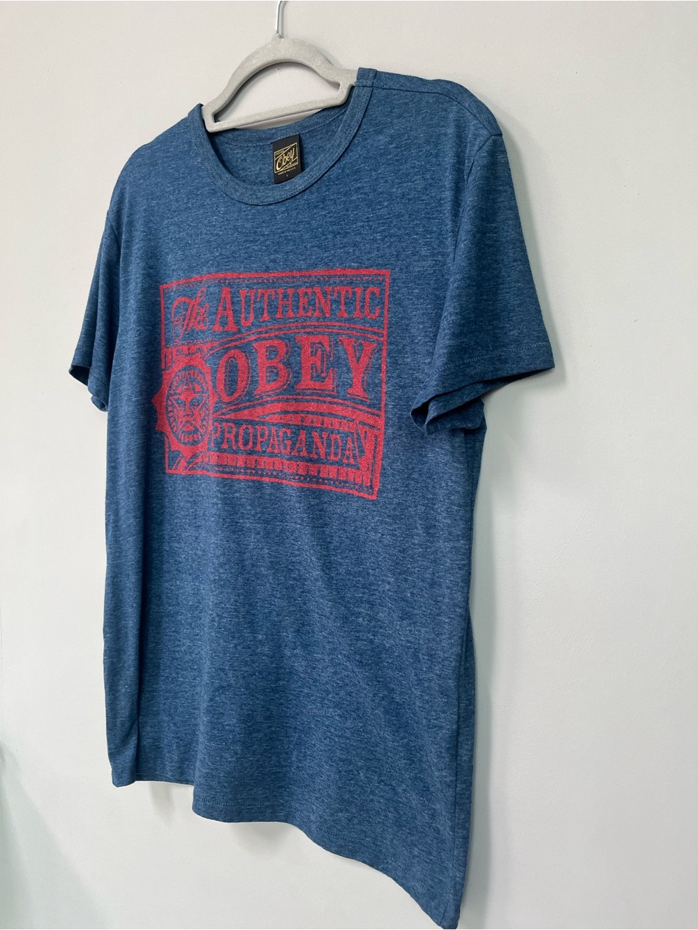 Obey men’s soft T - Picture 2 of 4